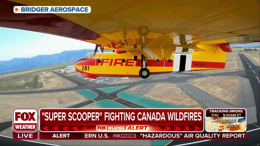 'Super Scooper' fighting Canada wildfires