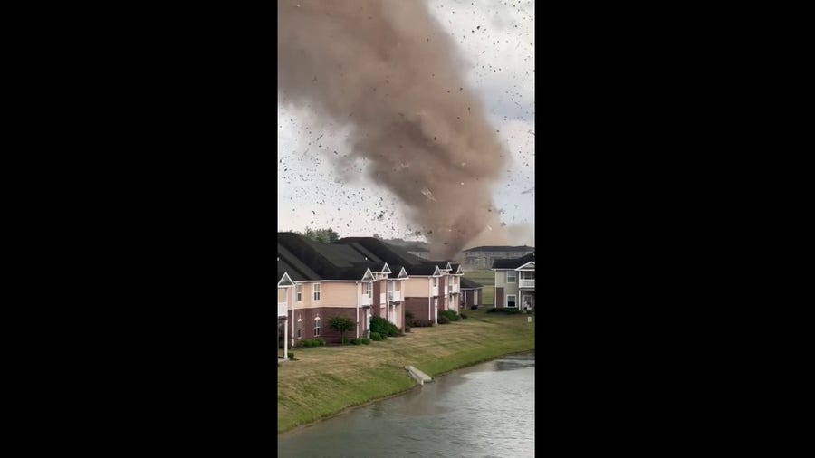 Tornado seen ripping through residences in Greenwood, Indiana Latest