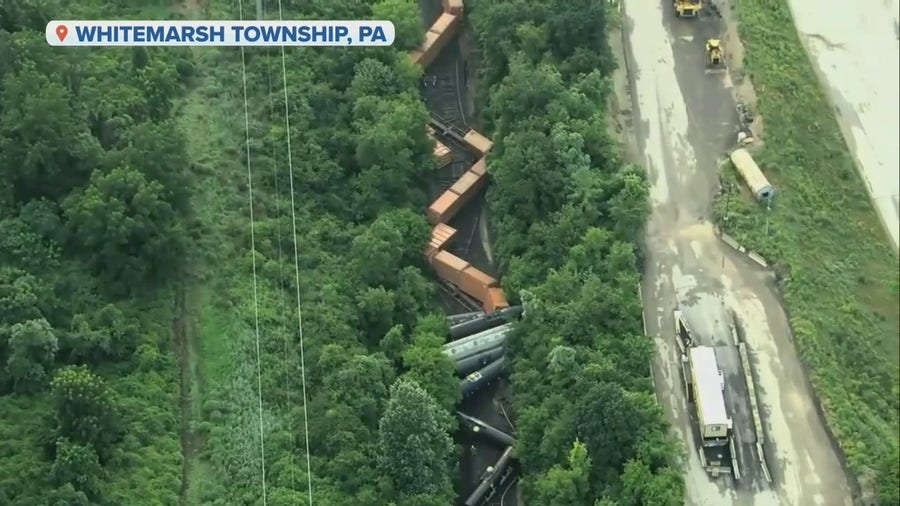 Watch: Train derails in Pennsylvania