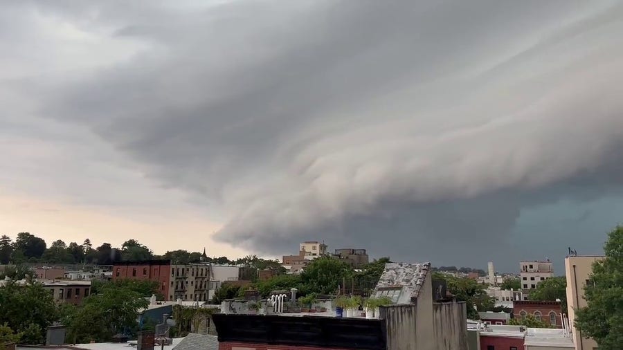 Shelf cloud seen over Brooklyn ahead of severe thunderstorms
