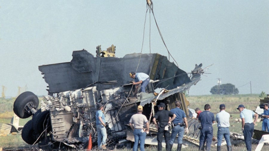 Today in history: Delta Flight 191 crashes after powerful downbust