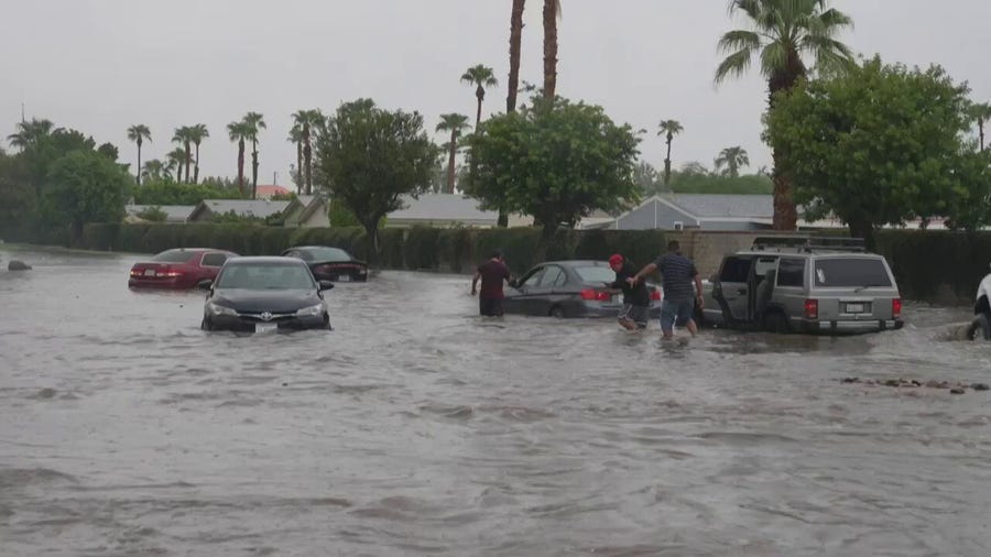 Major flash flooding reported in Cathedral City, California