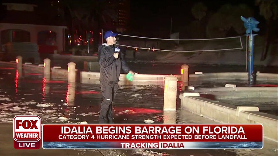 Storm surge arrives in southwest Florida as Idalia begins barrage