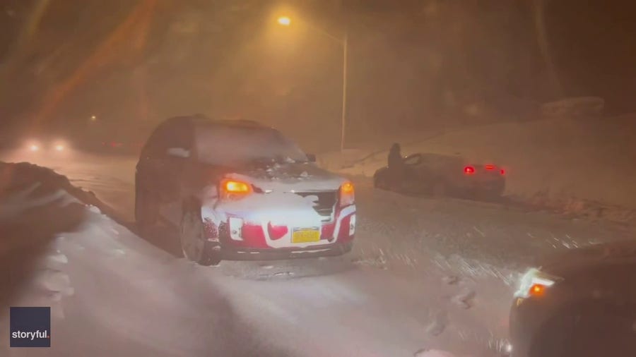 Watch: Lake-effect Snowstorm Blasts New York With Heavy Snow | Latest ...