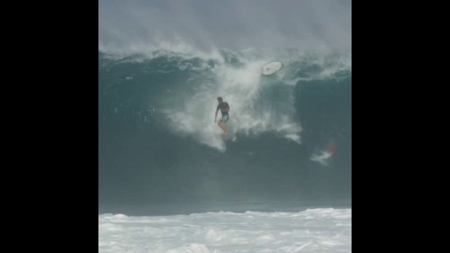 Video shows surfer Joao Chianca's Pipeline wipeout
