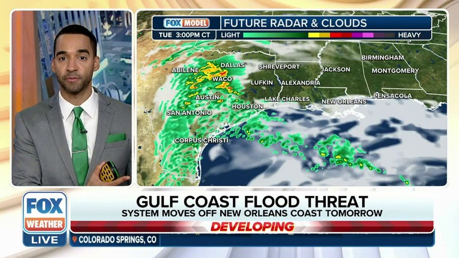 Flood threat increasing along Gulf coast