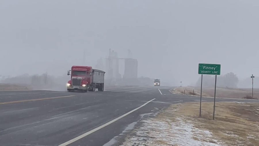 Watch: Snow falls in Garden City, Kansas