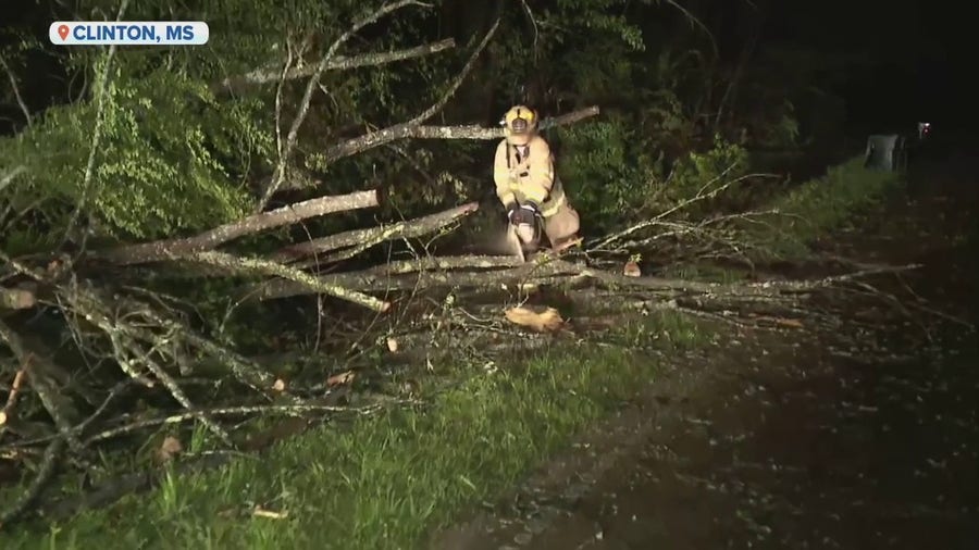 Watch: Crews clear debris after severe weather in Mississippi