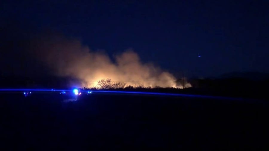 Firefighters battle 20-acre fire southeast of Tucson, Arizona