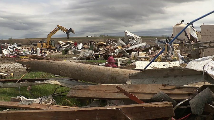 Iowa town decimated by tornado
