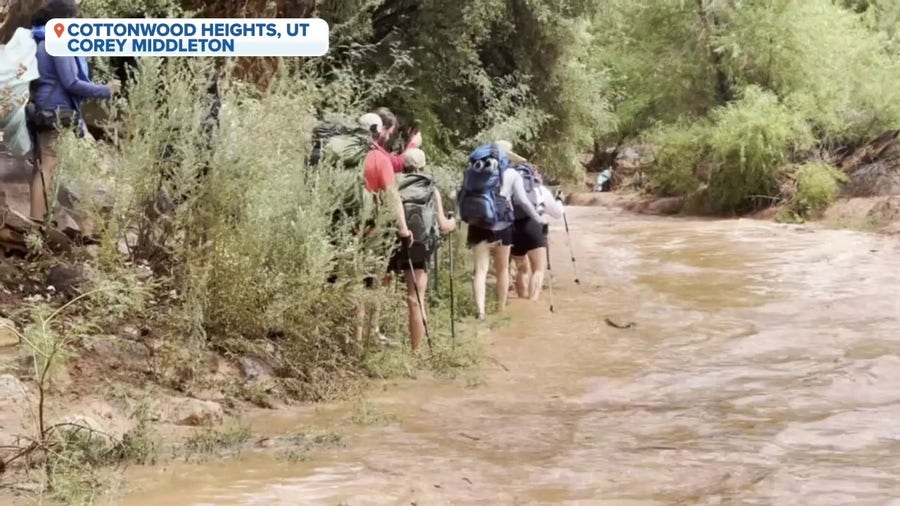 Watch: Heavy rains flooded Havasu Creek as hikers traverse sloppy terrain