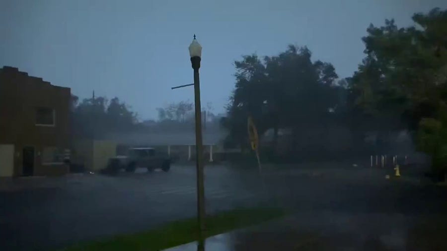 VIDEO: Power flashes in Treasure Island as Hurricane Milton makes landfall