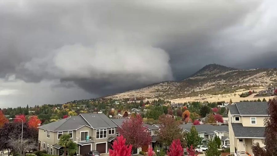 Watch: Timelapse video shows storm moving across southwest Oregon