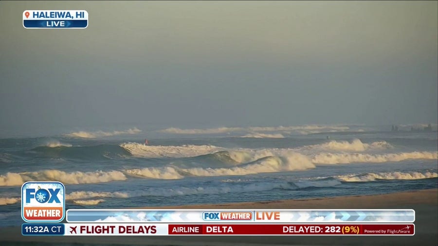 Hawaii surfing competition 'The Eddie' braces for 50-foot waves Sunday