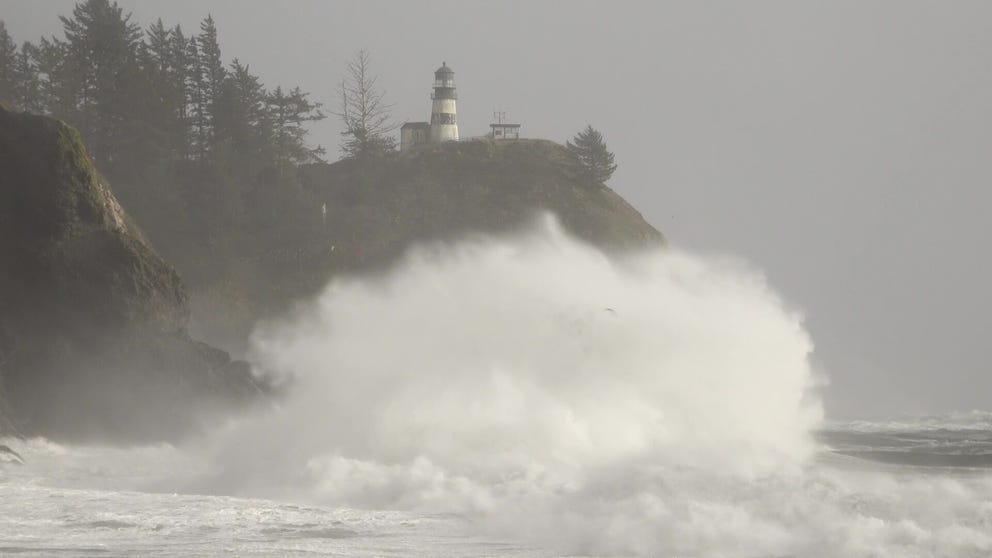 Washington's Cape Disappointment is battered by heavy surf caused by a record low pressure center offshore. (Video: Benjamin Jurkovich / Live Storms Media)