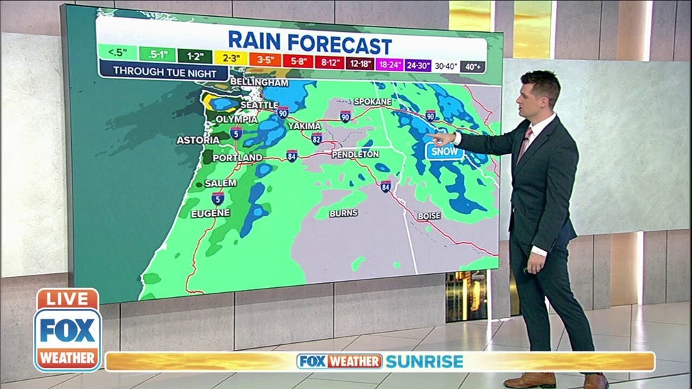 Rain and snow continues in the Pacific Northwest, while a River flood warning has been issued for WA countiues. 