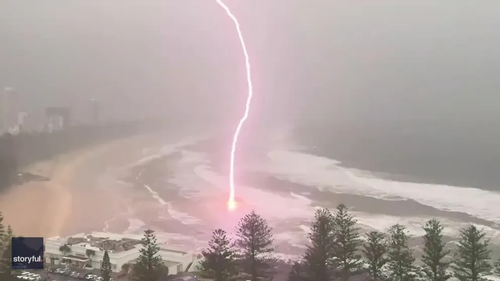 A huge lightning bolt hit the sea just off the coast of Burleigh Waters, Queensland, amid severe thunderstorms in the Gold Coast area on Sunday, March 6. (Video: Joanne Baker via Storyful)