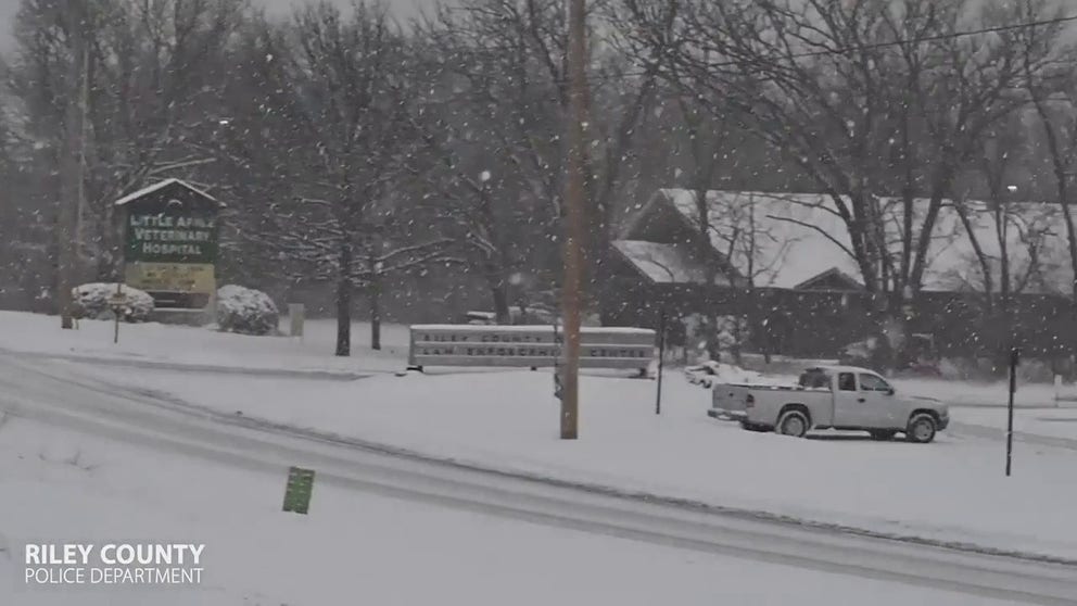 Several inches of snow fell in parts of Kansas on Thursday. This footage, posted on the official Facebook account of the Riley County Police Department, shows snowy scenes in the city of Manhattan, in northeastern Kansas.