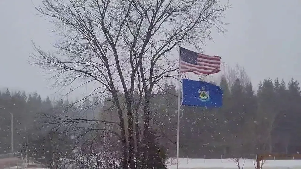 Video captures a nor’easter delivering snow and gusty winds to Castle Hill, Maine. (Video: Meteorologist James Sinko)