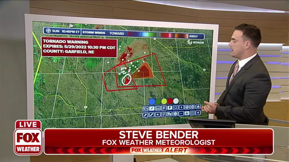 New Tornado Warning for Nebraska.