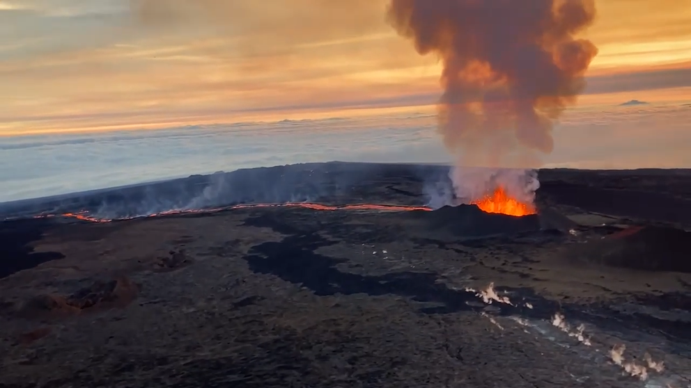 Lava flow threatens to cut off main thoroughfare on Hawaii’s Big Island