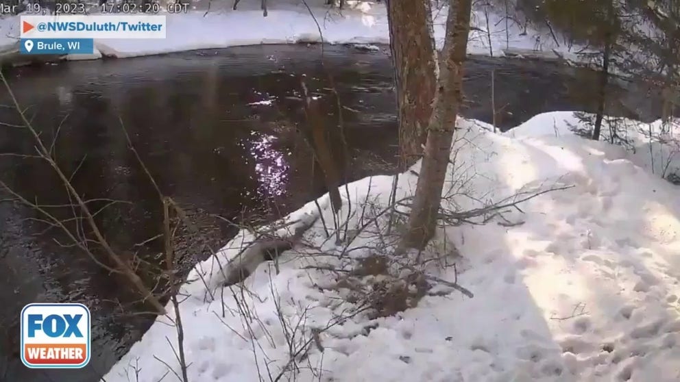 Timelapse video captured snow melting through the month of March in Brule, Wisconsin. (Credit: @NWSDuluth/Twitter)