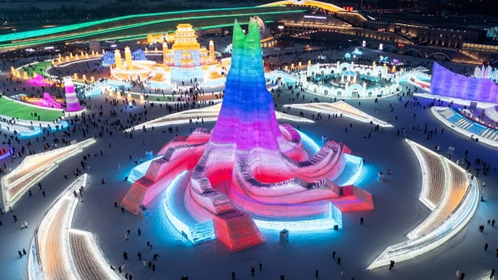 Covering over 8 million square feet with towering sculptures of ice, the Harbin Ice and Snow World boasts it’s one of the world’s leading theme parks featuring ice and snow sculptures.