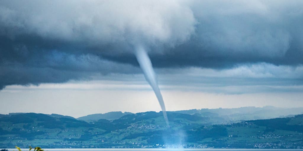 Waterspout Vs. Tornado