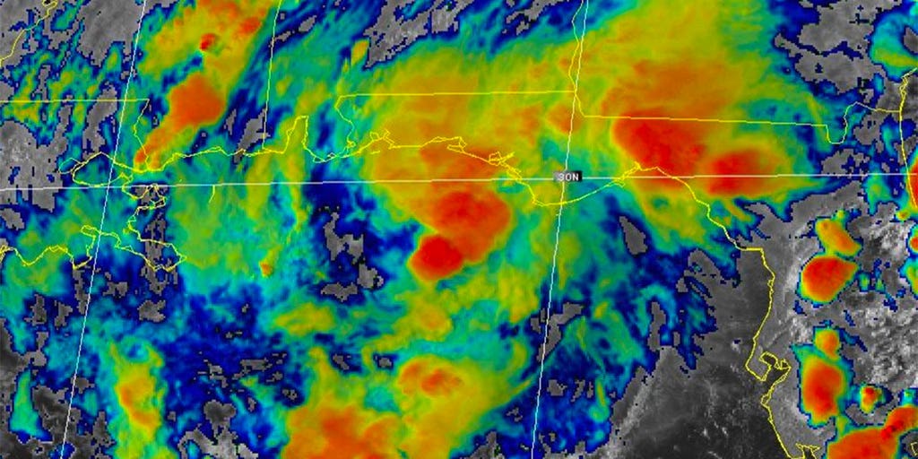 Tropical Storm Mindy takes aim at Florida while Hurricane Larry stirs ...