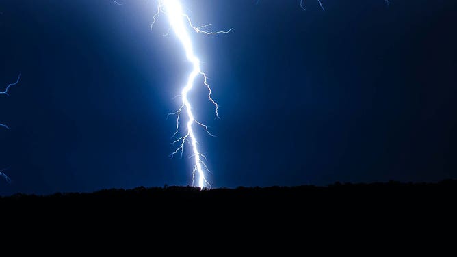 Lightning generic image 2015