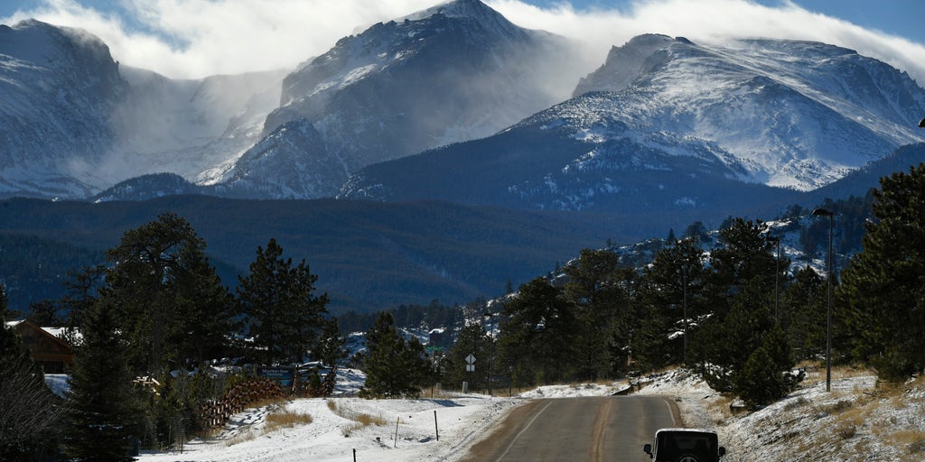 Climbers stranded on Colorado summit due to severe winter weather