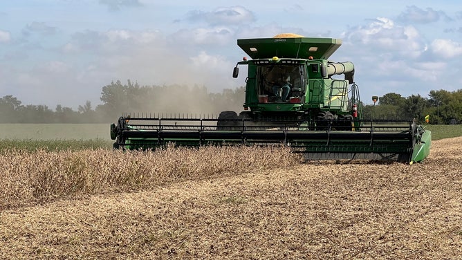 Nebraska farmers on track for record-high harvest despite wild weather ...