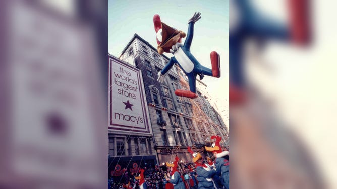 Woody Woodpecker in Macy's 1982 Thanksgiving Day Parade.