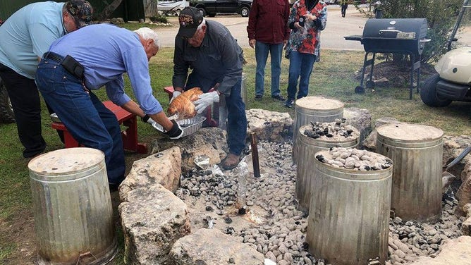 Unconventional Thanksgiving RVs and Trash Can Turkey Fox Weather