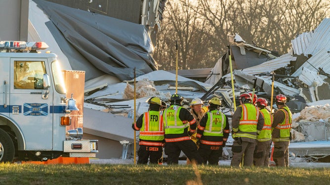 Amazon Warehouse tornado damage IL 12/21