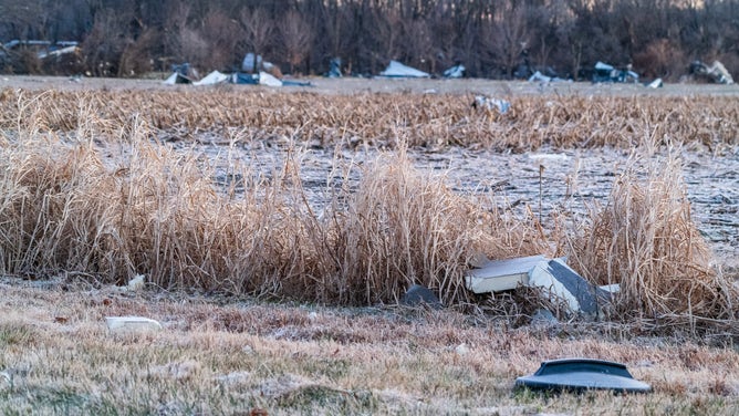Amazon Warehouse tornado damage IL 12/21