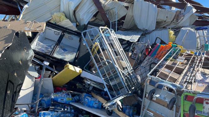 Tornado damage in Leachville, AR 12/21