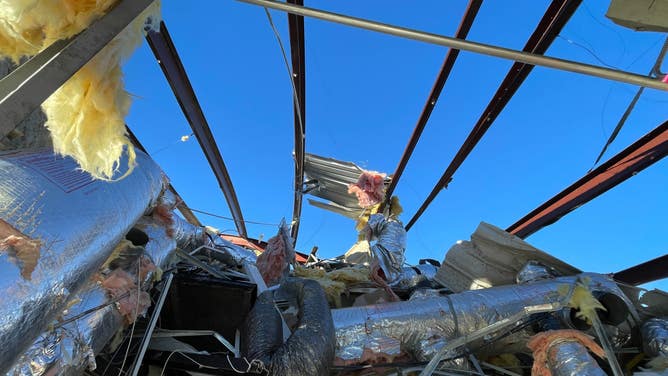 Tornado damage in Leachville, AR 12/21