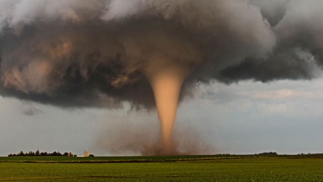 Tornado in Iowa - NOAA Image