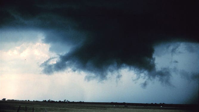 Wall cloud generic image