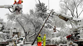 Winter storm power outage guide: Must-have items to stay safe and warm