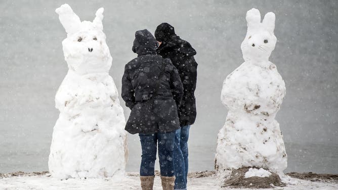 History of the Snowman: Fascinating Snowman Facts Beyond Frosty