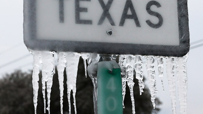 The Great Texas Freeze Triggered Houston S First Ever Wind Chill   GettyImages 1302856902 