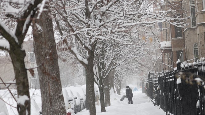 Chicago winter storm images 2/2/22 - Getty Images