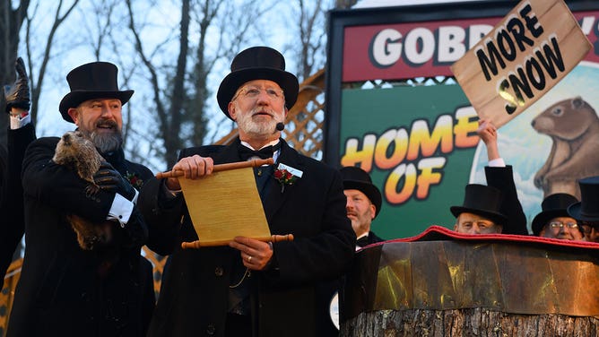 Goundhog Day 2022 Punxsutawney Phil 2/2/2022