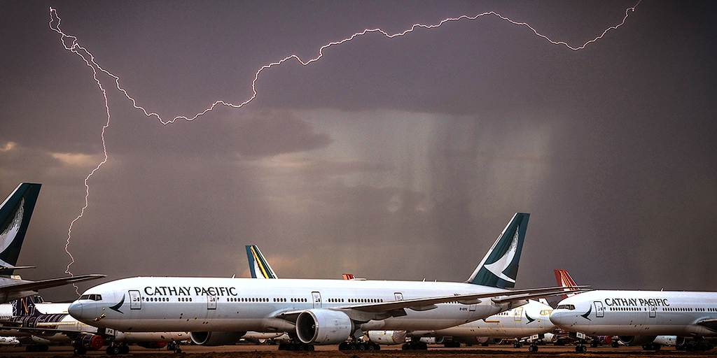 Lightning strikes on airplanes can be scary – just ask Miley Cyrus