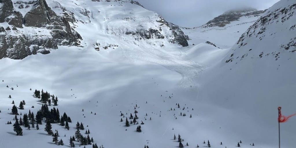 Colorado warns of increasing avalanche dangers after snowboarder killed
