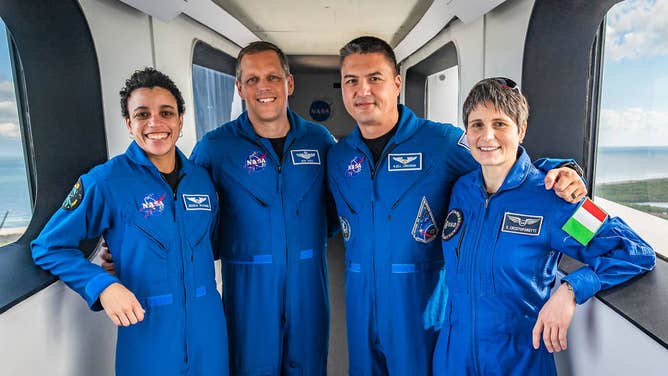 NASA’s SpaceX Crew-4 astronauts participate in a training session at Kennedy Space Center in Florida. From left to right: NASA astronaut and SpaceX Crew-4 mission specialist Jessica Watkins; NASA astronaut and SpaceX Crew-4 pilot Robert 