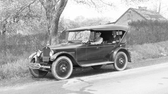 Drivers of early automobiles didn't have windshield wipers.