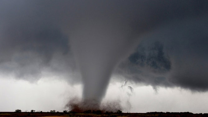 Photo of a tornado as it moved west of Manitou, Oklahoma, on Nov. 7, 2011.